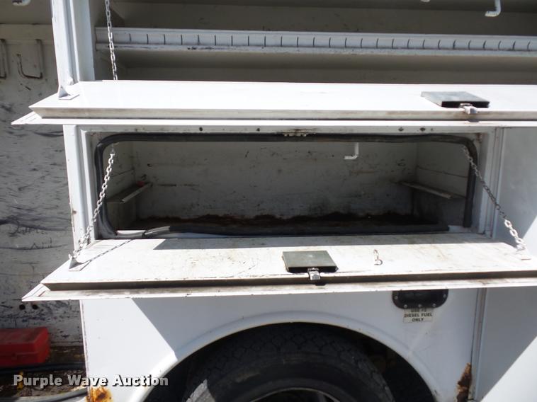 image for item BG9728 2003 Ford F550 Super Duty bucket truck