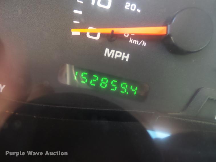 image for item BG9728 2003 Ford F550 Super Duty bucket truck