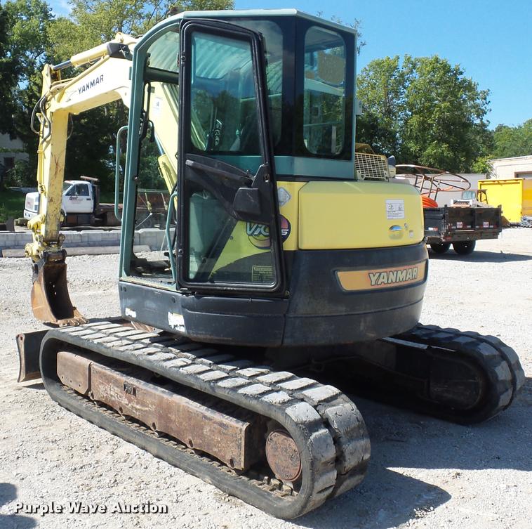 image for item BG9731 2006 Yanmar V1075A compact excavator
