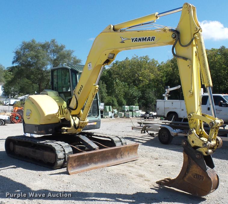 image for item BG9731 2006 Yanmar V1075A compact excavator