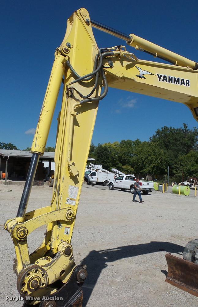 image for item BG9731 2006 Yanmar V1075A compact excavator