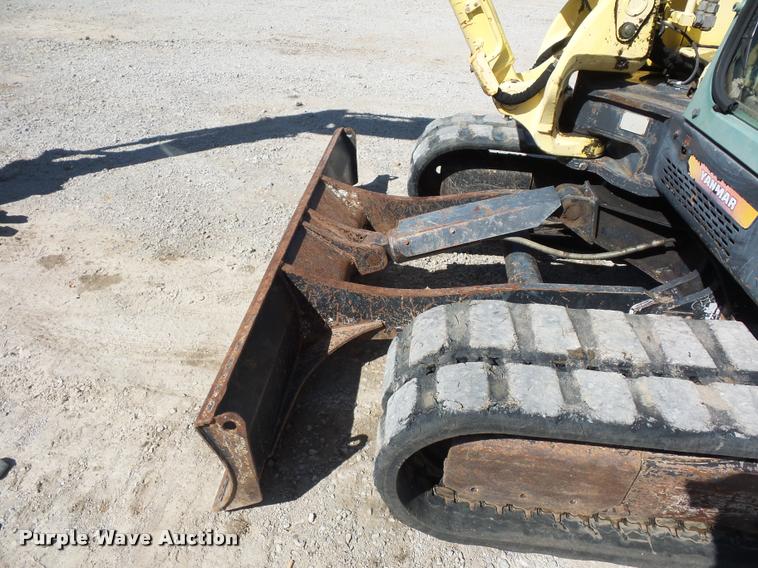 image for item BG9731 2006 Yanmar V1075A compact excavator