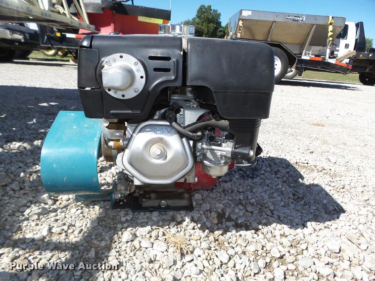 image for item BX9229 Morrison 25' concrete super screed