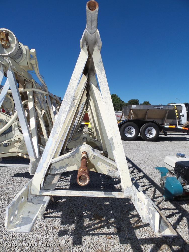 image for item BX9229 Morrison 25' concrete super screed