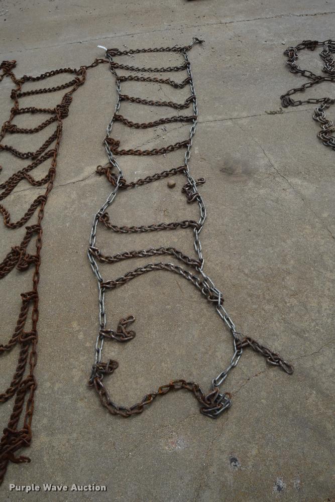 image for item CA9927 (3) motor grader tire chains