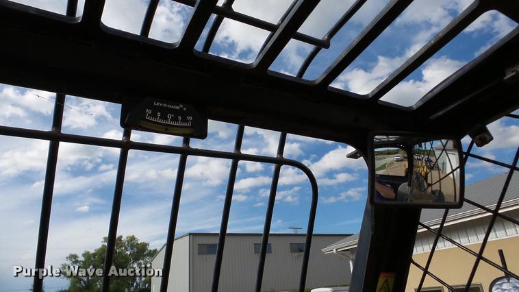 image for item DA2873 2005 Caterpillar TH580B telehandler