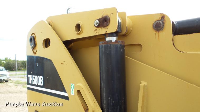 image for item DA2873 2005 Caterpillar TH580B telehandler