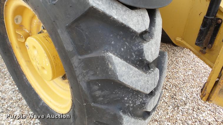 image for item DA2873 2005 Caterpillar TH580B telehandler