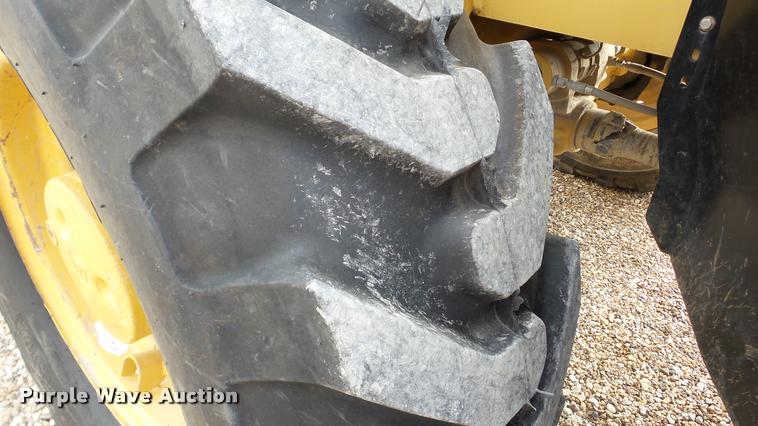 image for item DA2873 2005 Caterpillar TH580B telehandler