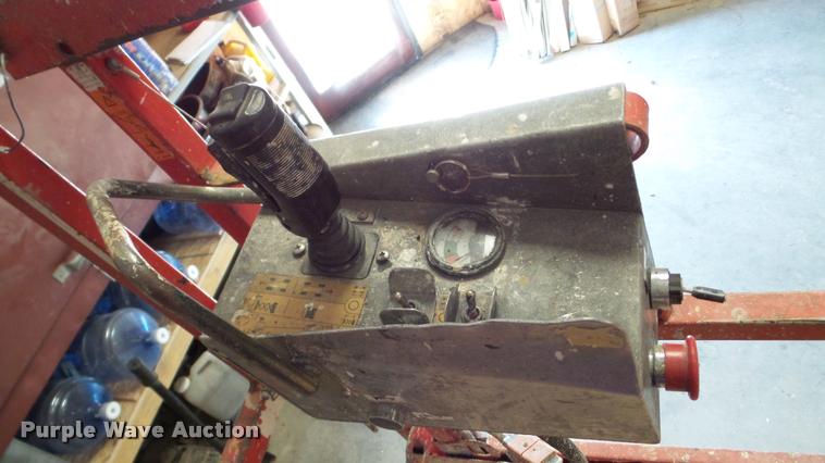 image for item DA2874 Sky Jack SJIII 3226 scissor lift