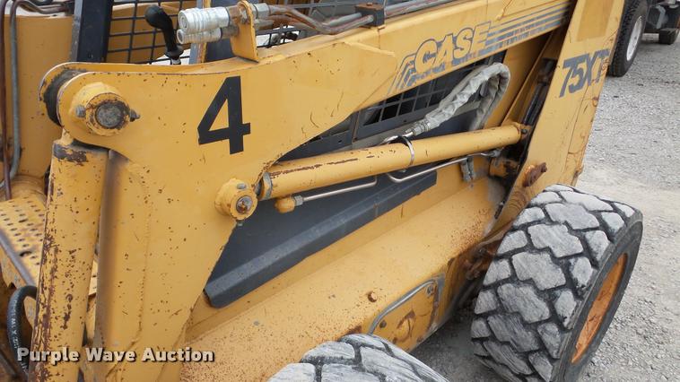 image for item DA2878 1999 Case 75XT skid steer