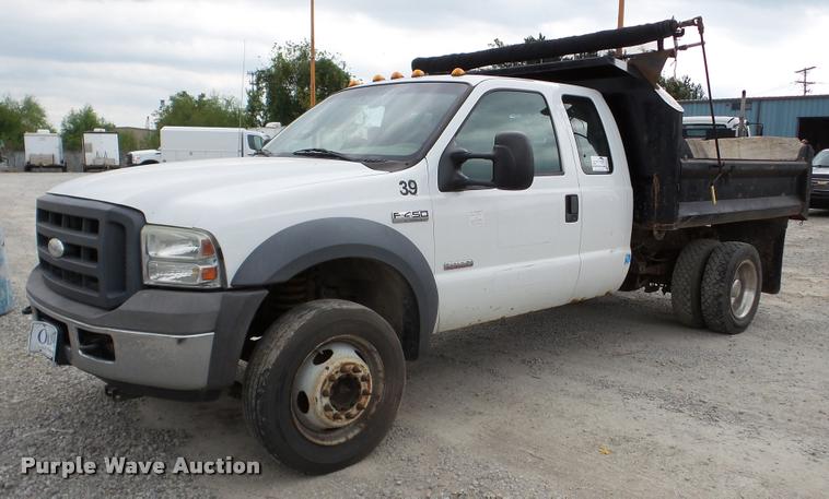 image for item DA2884 2005 Ford F450 Super Duty dump truck
