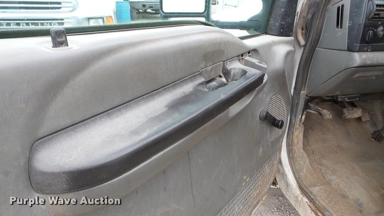 image for item DA2884 2005 Ford F450 Super Duty dump truck