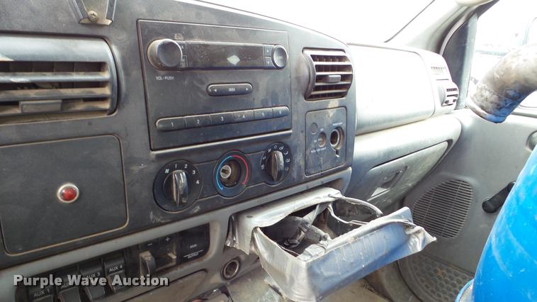 image for item DA2884 2005 Ford F450 Super Duty dump truck