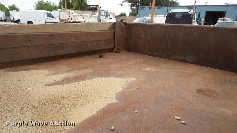 image for item DA2884 2005 Ford F450 Super Duty dump truck