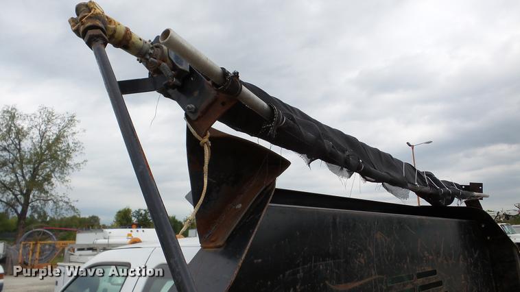 image for item DA2884 2005 Ford F450 Super Duty dump truck
