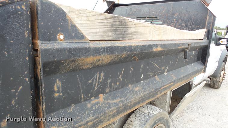 image for item DA2884 2005 Ford F450 Super Duty dump truck