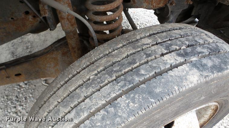 image for item DA2884 2005 Ford F450 Super Duty dump truck