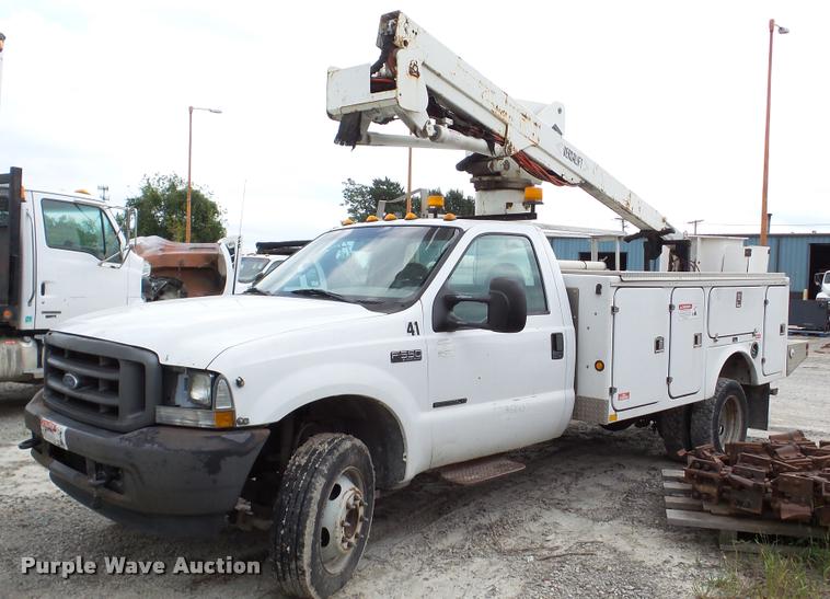 image for item DA2889 2002 Ford F550 Super Duty bucket truck