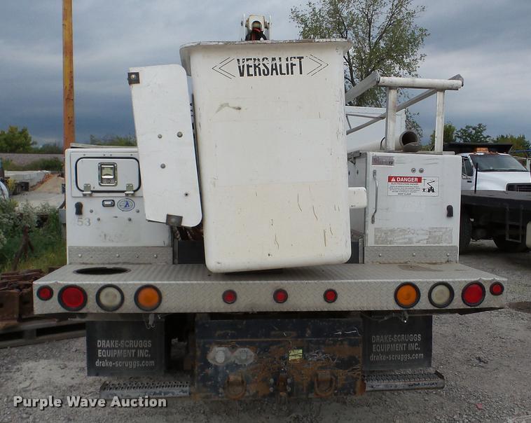 image for item DA2889 2002 Ford F550 Super Duty bucket truck