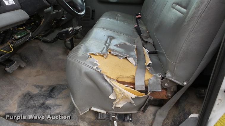 image for item DA2889 2002 Ford F550 Super Duty bucket truck