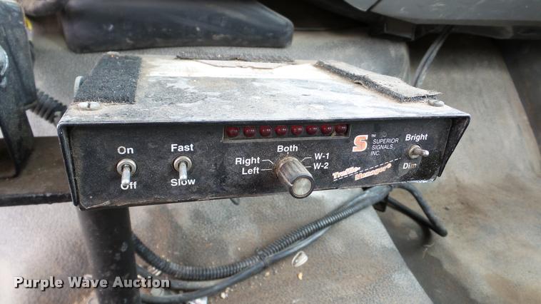 image for item DA2889 2002 Ford F550 Super Duty bucket truck