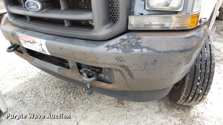 image for item DA2889 2002 Ford F550 Super Duty bucket truck