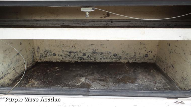 image for item DA2889 2002 Ford F550 Super Duty bucket truck