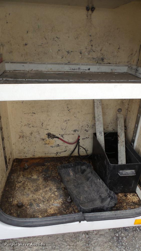 image for item DA2889 2002 Ford F550 Super Duty bucket truck