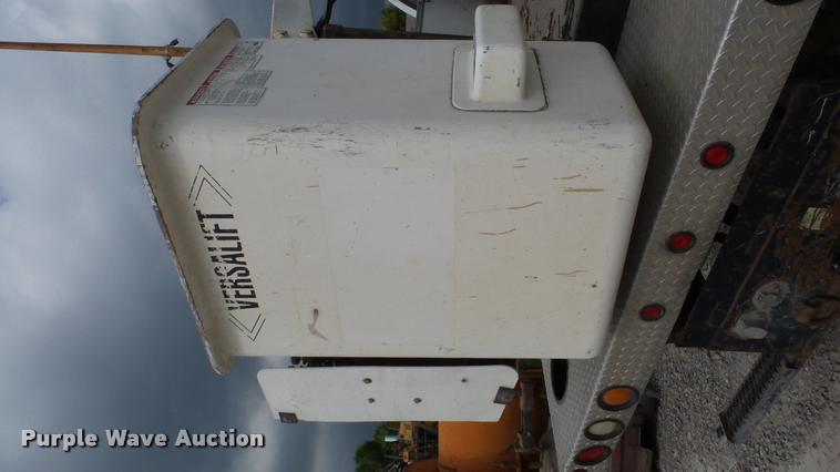 image for item DA2889 2002 Ford F550 Super Duty bucket truck