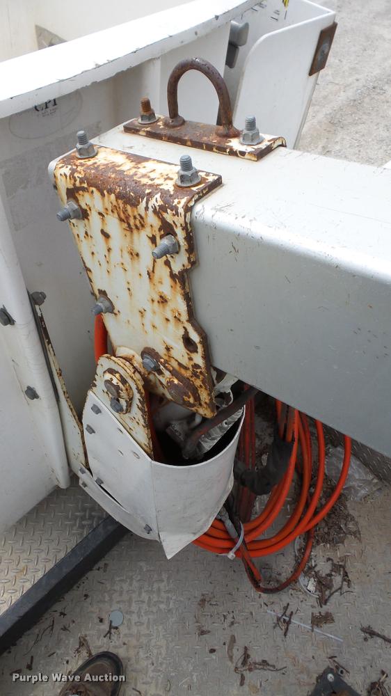 image for item DA2889 2002 Ford F550 Super Duty bucket truck