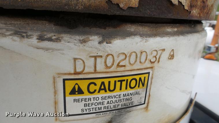 image for item DA2889 2002 Ford F550 Super Duty bucket truck