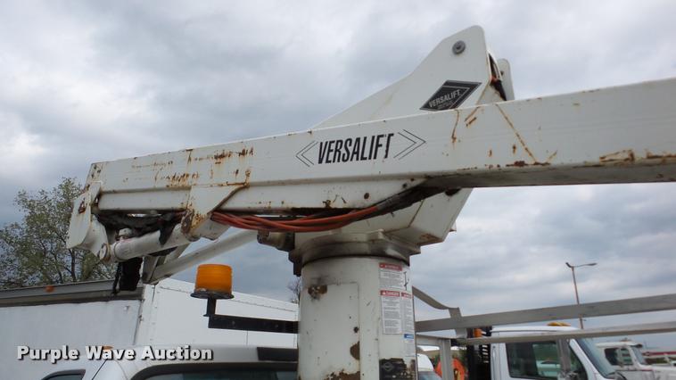 image for item DA2889 2002 Ford F550 Super Duty bucket truck