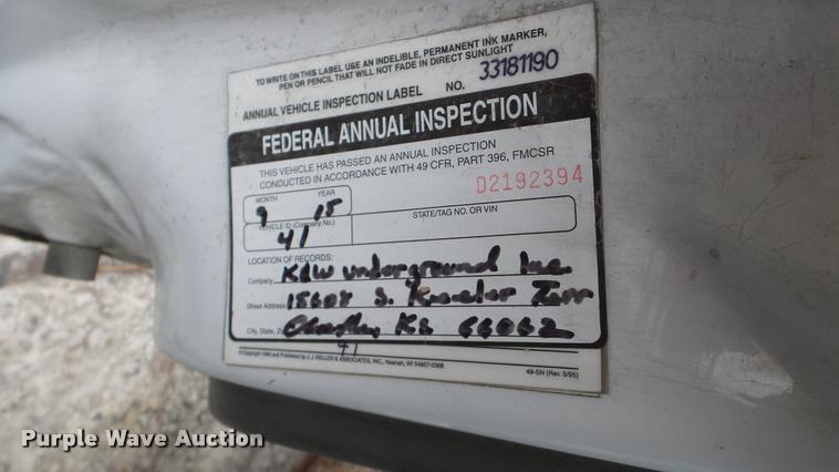 image for item DA2889 2002 Ford F550 Super Duty bucket truck