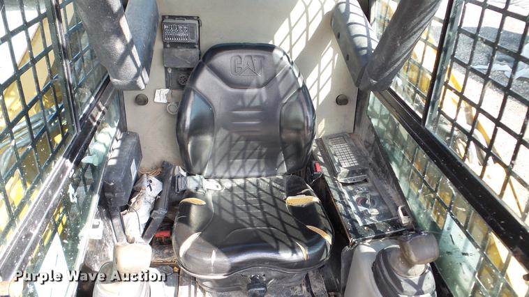 image for item DA8851 2011 Caterpillar 259B skid steer