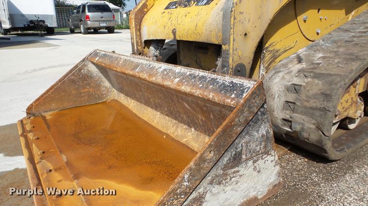 image for item DA8851 2011 Caterpillar 259B skid steer