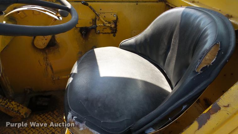 image for item DA8852 Hancock 292C elevating scraper