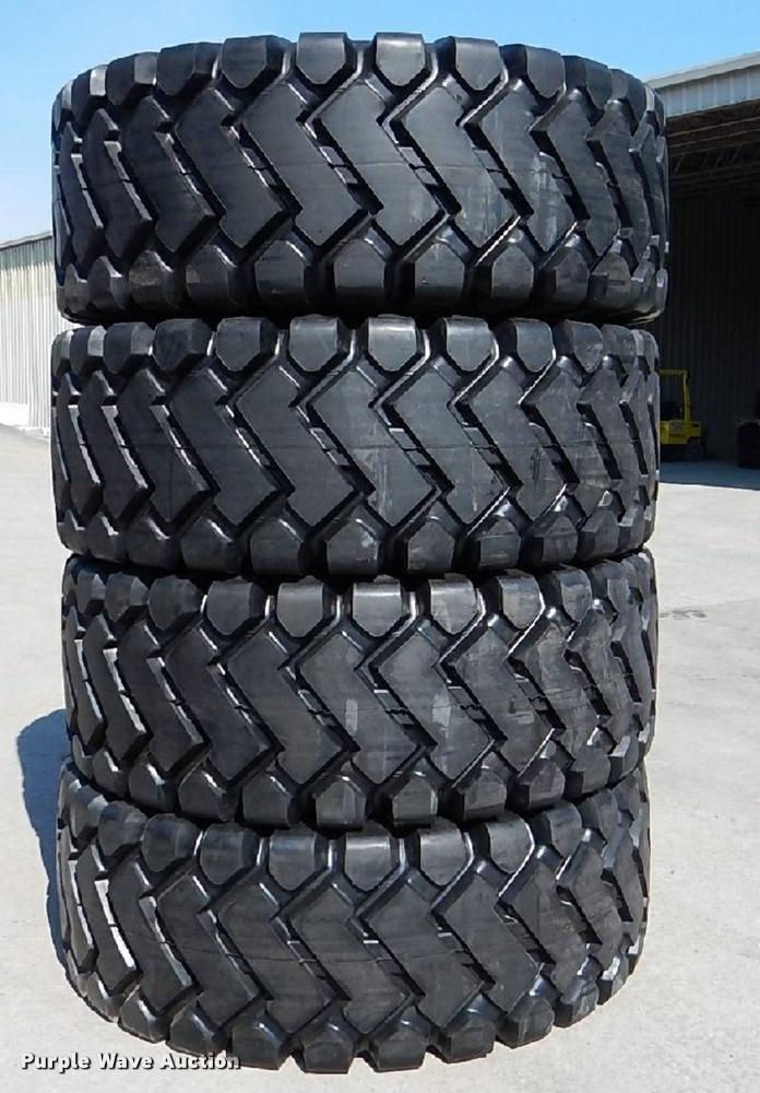 image for item F1067 (4) 29.5x25 loader tires