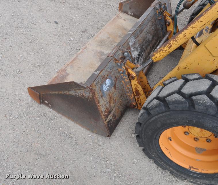 image for item G7480 1985 Case 1845B skid steer