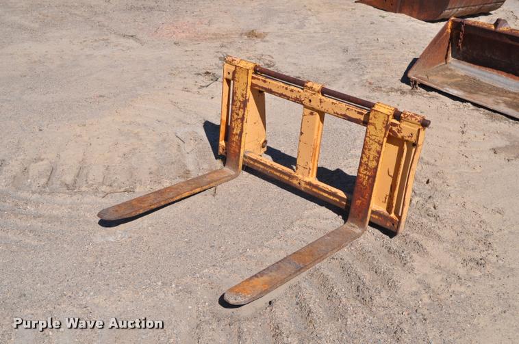 image for item G7480 1985 Case 1845B skid steer