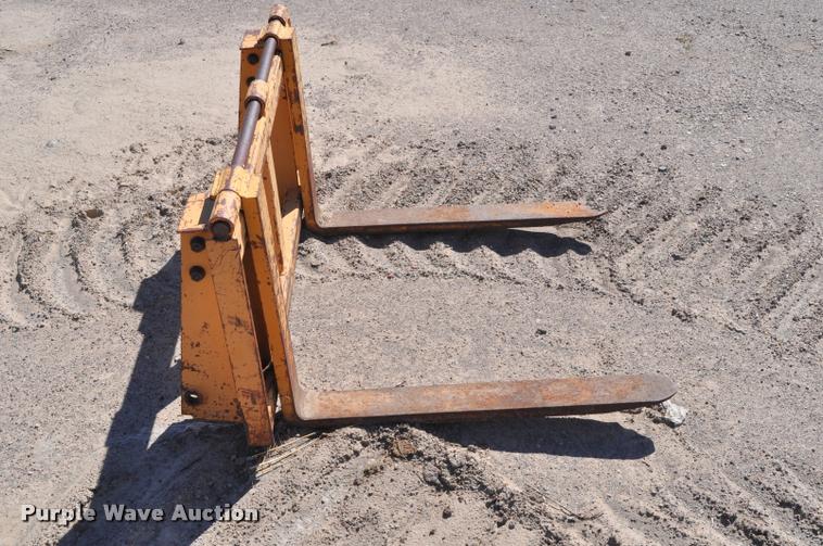 image for item G7480 1985 Case 1845B skid steer