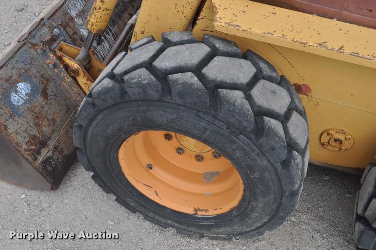 image for item G7480 1985 Case 1845B skid steer