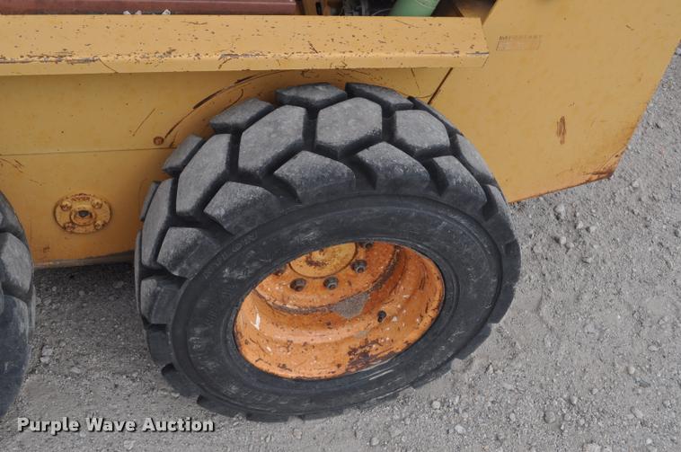 image for item G7480 1985 Case 1845B skid steer