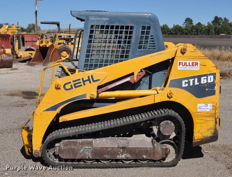 image for item G7488 2005 Gehl CTL60 skid steer