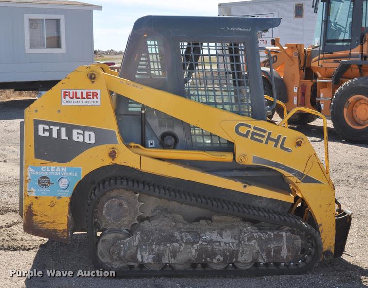 image for item G7488 2005 Gehl CTL60 skid steer