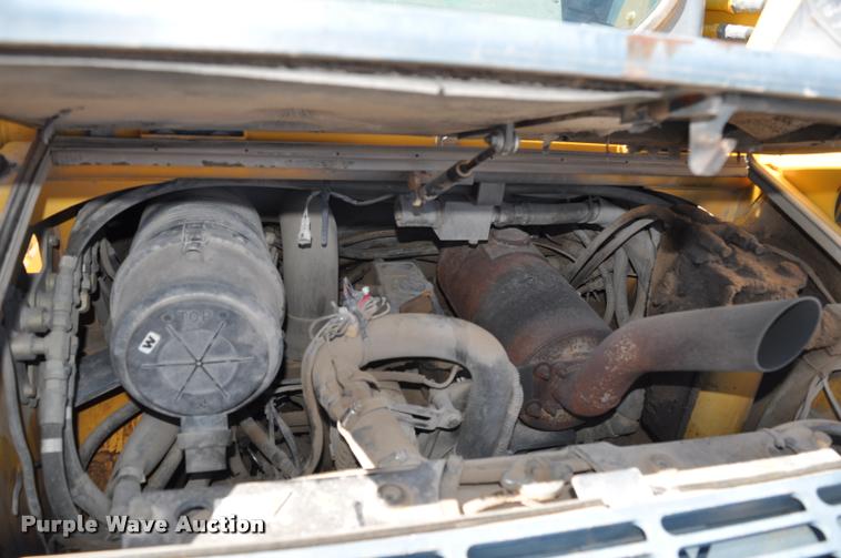 image for item G7488 2005 Gehl CTL60 skid steer