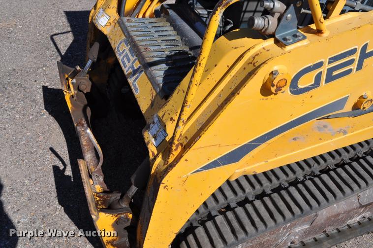 image for item G7488 2005 Gehl CTL60 skid steer