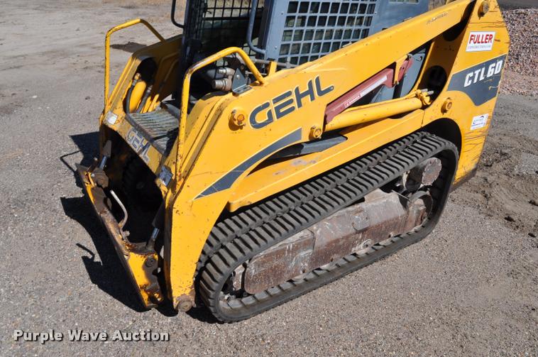 image for item G7488 2005 Gehl CTL60 skid steer