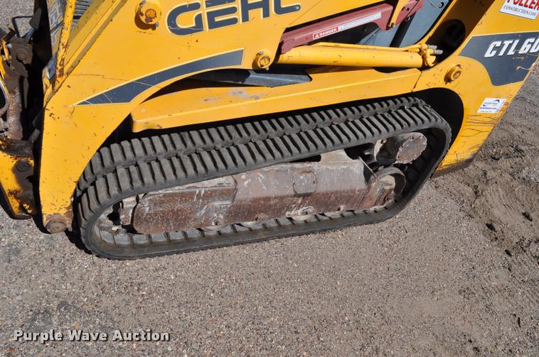 image for item G7488 2005 Gehl CTL60 skid steer