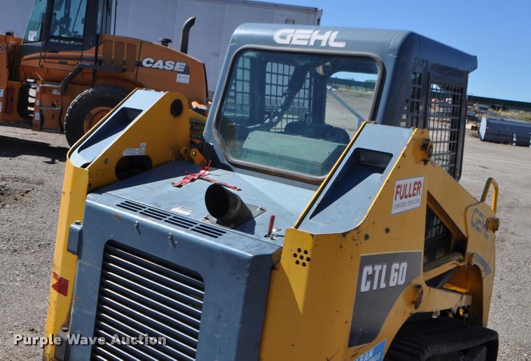 image for item G7488 2005 Gehl CTL60 skid steer